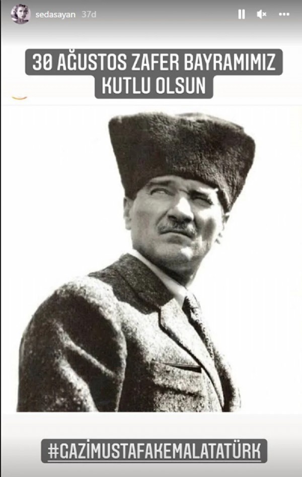 Ünlülerden 30 Ağustos Zafer Bayramı mesajları